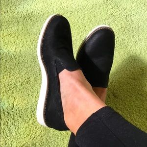 VERY COMFORTABLE LIGHTWEIGHT LOAFERS in wider width 🥿✨